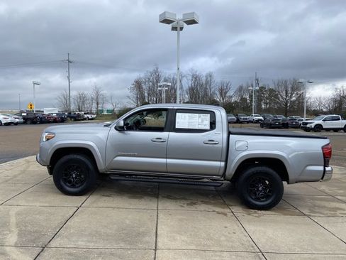 Used 2021 Toyota Tacoma SR5 image 6