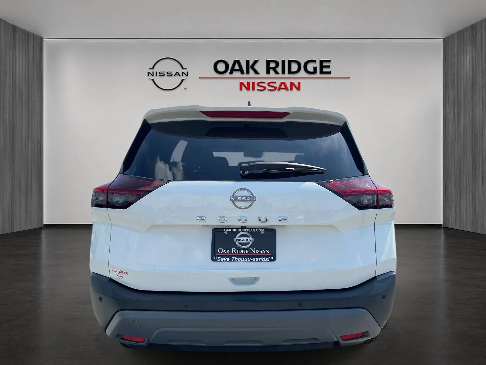 Used 2023 Nissan Rogue S FWD image 4