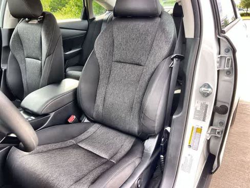 Used 2024 Honda Accord EX image 11