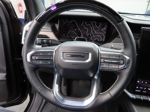 Used 2025 GMC Acadia Denali w/ Super Cruise Package image 46