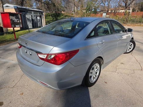 Used 2011 Hyundai Sonata GLS FWD image 6