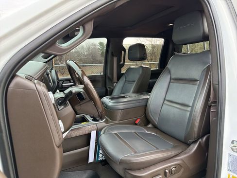 Used 2022 GMC Sierra 2500 Denali w/ Denali Ultimate Package image 26