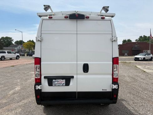 Used 2021 RAM ProMaster 2500 w/ Convenience Group FWD image 23