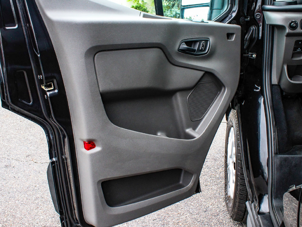 Used 2023 Ford Transit 350 XLT RWD image 8