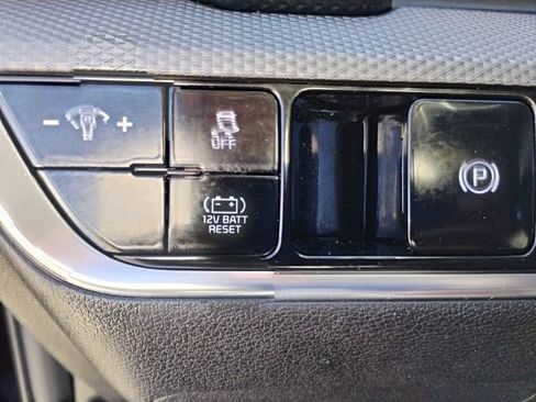 Used 2023 Kia Sportage LX image 24