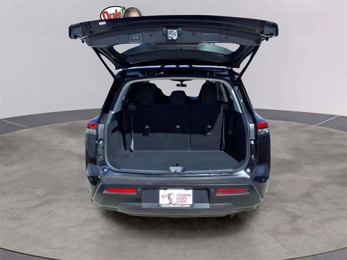 New 2026 Nissan Pathfinder SV image 9