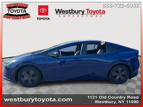 Used 2023 Toyota Prius LE image 9