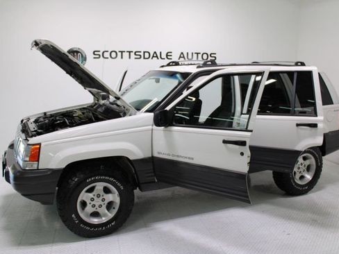 Used 1997 Jeep Grand Cherokee Laredo AWD/4WD image 12