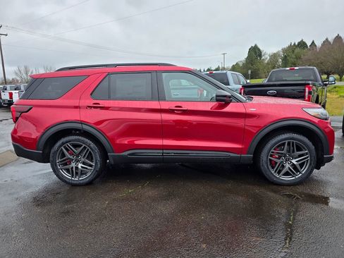 New 2026 Ford Explorer ST-Line w/ ST-Line Street Pack AWD/4WD image 15