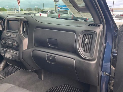 Used 2021 Chevrolet Silverado 1500 Custom Trail Boss w/ Safety Confidence Package AWD/4WD image 17