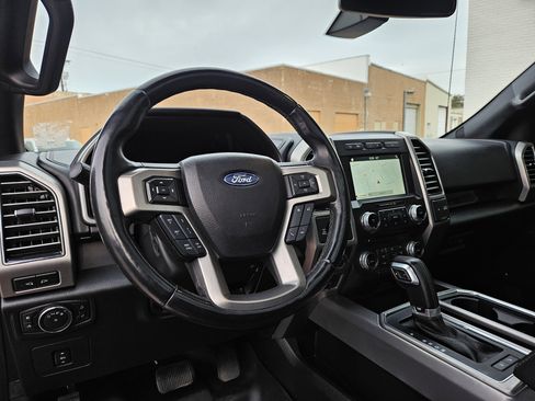 Used 2017 Ford F150 Platinum w/ Equipment Group 701A Luxury image 14