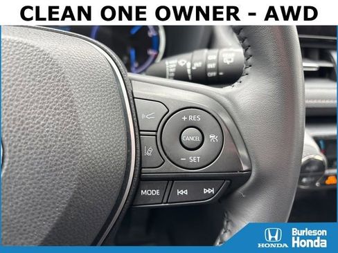 Used 2023 Toyota RAV4 XLE Premium image 9