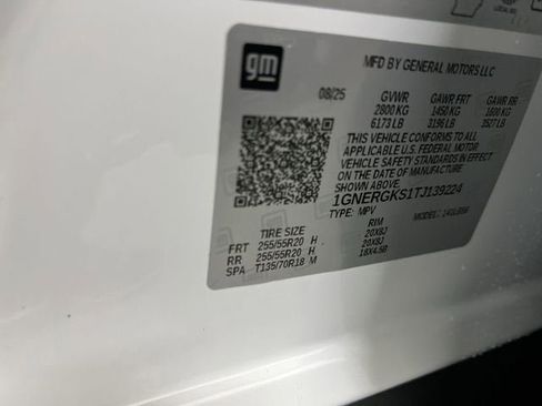 New 2026 Chevrolet Traverse LT w/ Sun and Wheel Package FWD image 35