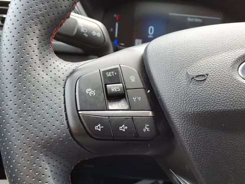 Used 2024 Ford Escape ST-Line w/ Tech Pack #1 AWD/4WD image 17