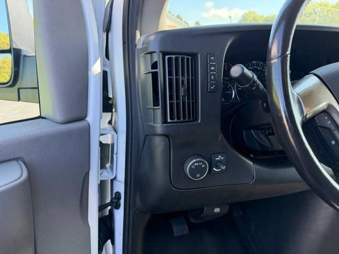Used 2019 Chevrolet Express 2500 w/ Driver Convenience Package RWD image 14