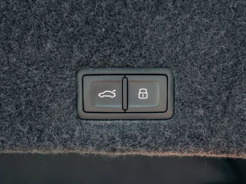 Used 2024 Lamborghini Urus Performante image 50