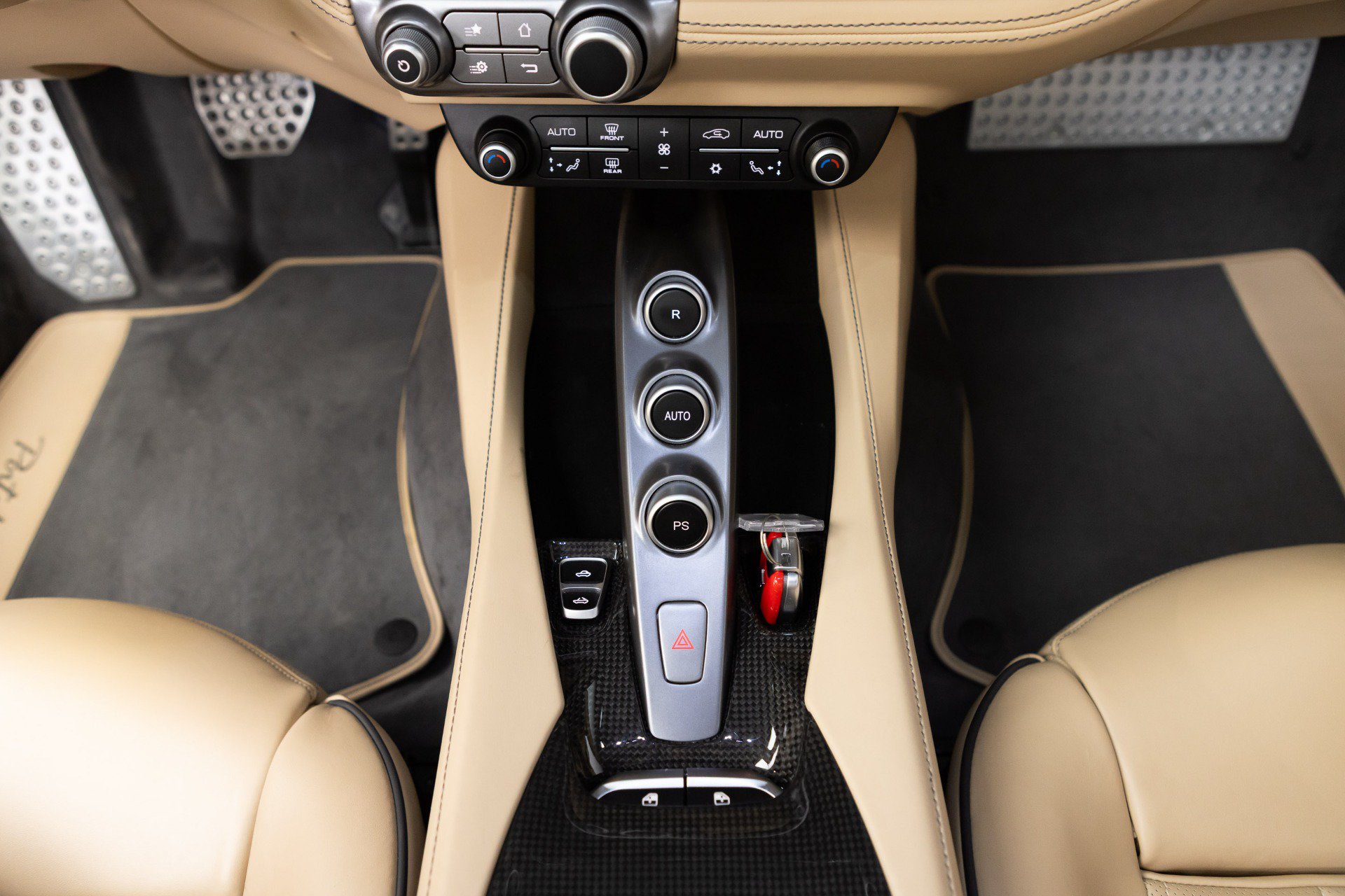 Certified 2019 Ferrari Portofino RWD image 83