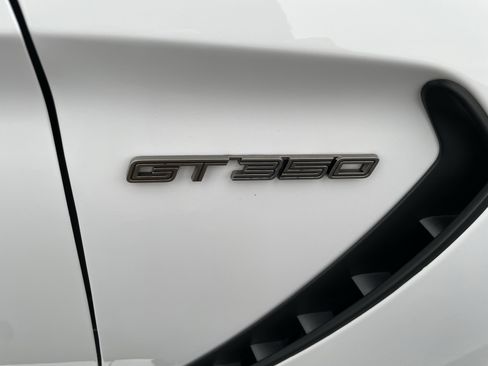 Used 2017 Ford Mustang Shelby GT350 w/ Electronics Package image 9