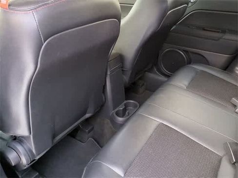 Used 2016 Jeep Compass 75th Anniversary w/ Power Value Group image 18