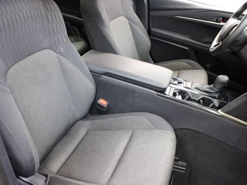 Used 2025 Toyota Camry LE FWD image 22