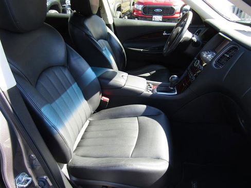 Used 2015 INFINITI QX50 Journey w/ Premium Package image 38