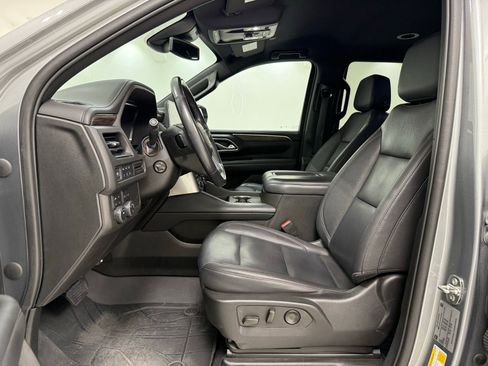 Used 2023 Chevrolet Tahoe Z71 w/ Luxury Package image 10