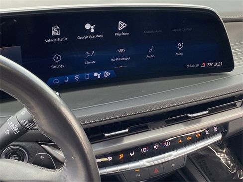 Used 2024 Cadillac XT4 Premium Luxury image 13