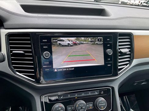 Used 2021 Volkswagen Atlas Cross Sport SEL Premium R-Line image 27