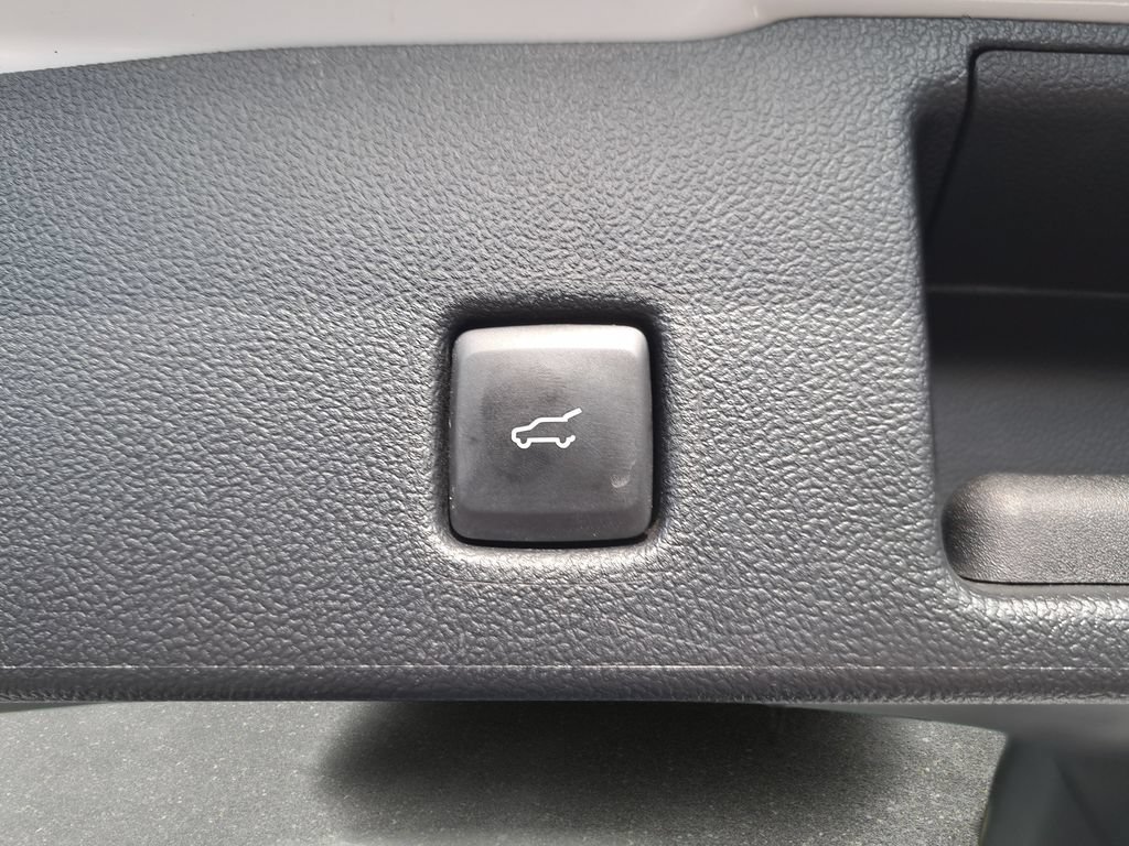 Used 2022 Ford Escape SEL AWD/4WD image 14