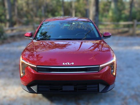 New 2025 Kia K4 LXS image 15