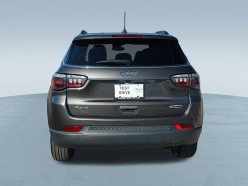 Used 2022 Jeep Compass Latitude image 7