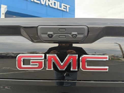 New 2026 GMC Sierra 1500 Pro w/ Graphite Edition image 9