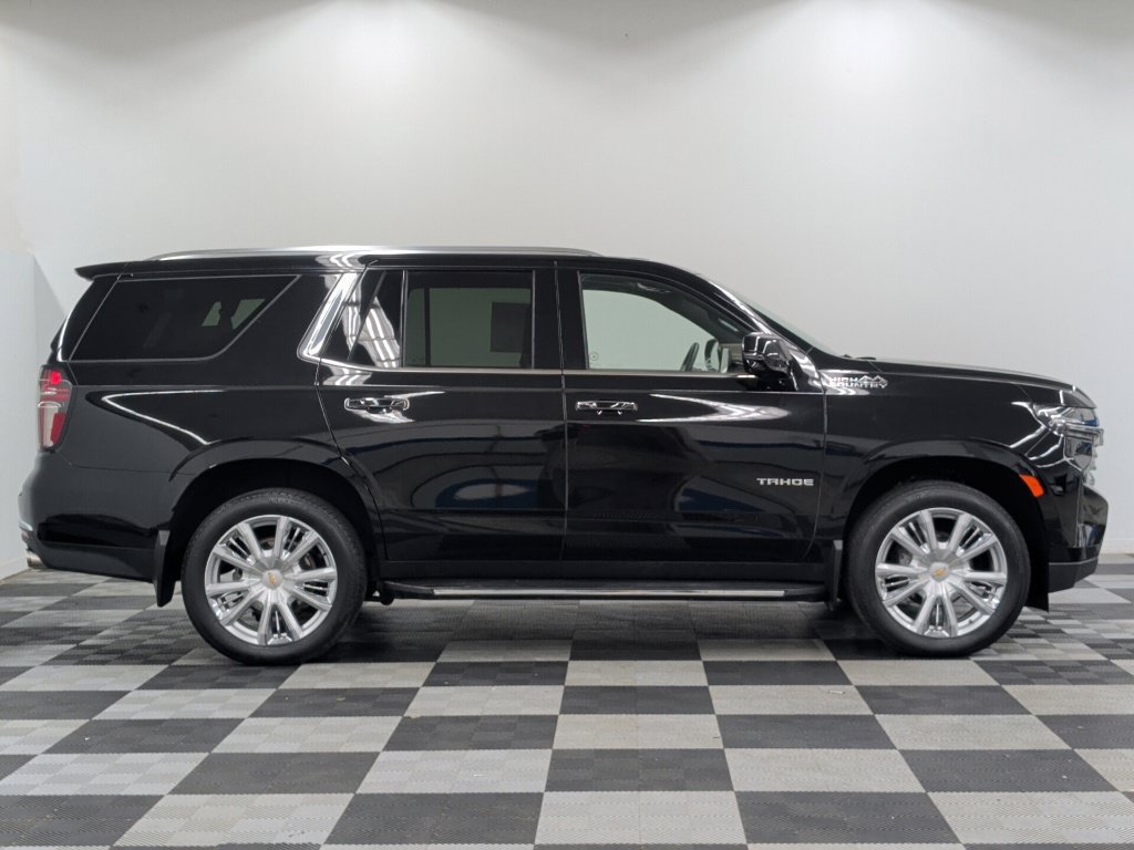 Used 2024 Chevrolet Tahoe High Country AWD/4WD image 4
