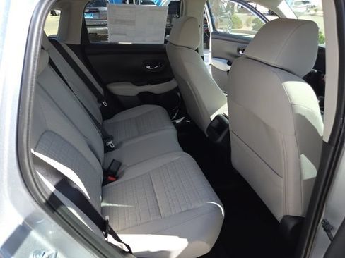 New 2027 Honda HR-V LX image 9