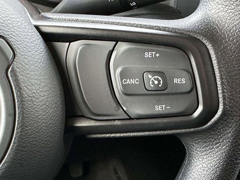 Used 2024 Jeep Gladiator Sport image 21