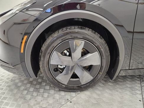 New 2026 Toyota Prius Plug-In Hybrid image 14