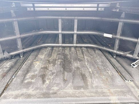 Used 2021 Nissan Frontier SV image 12