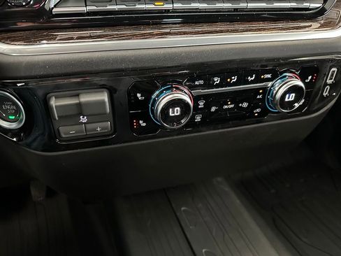 New 2026 GMC Sierra 2500 SLE w/ SLE Value Package; image 23