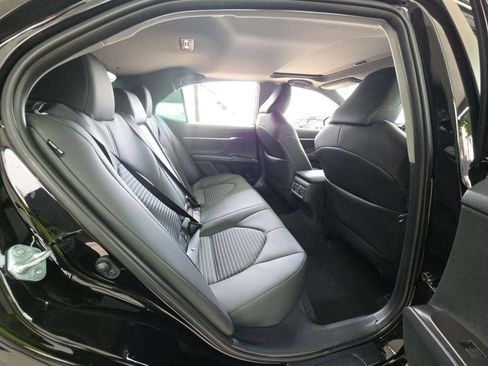 Used 2024 Toyota Camry SE w/ Cold Weather Package FWD image 5