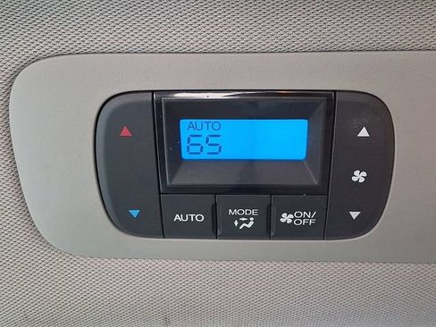 Used 2011 Honda Odyssey EX-L image 11