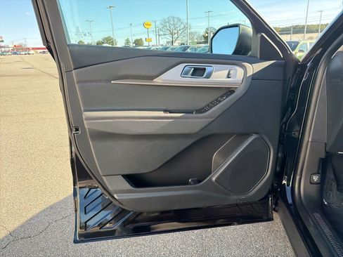 New 2026 Ford Explorer Active image 12