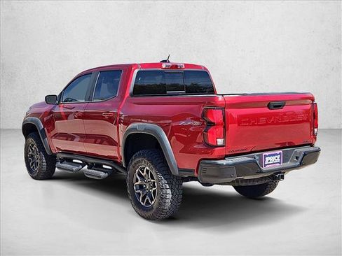 Used 2025 Chevrolet Colorado ZR2 AWD/4WD image 8
