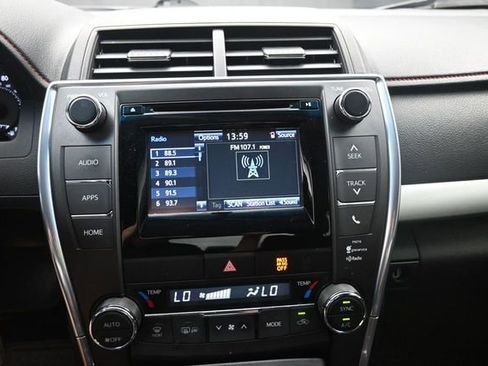 Used 2015 Toyota Camry XSE FWD image 11