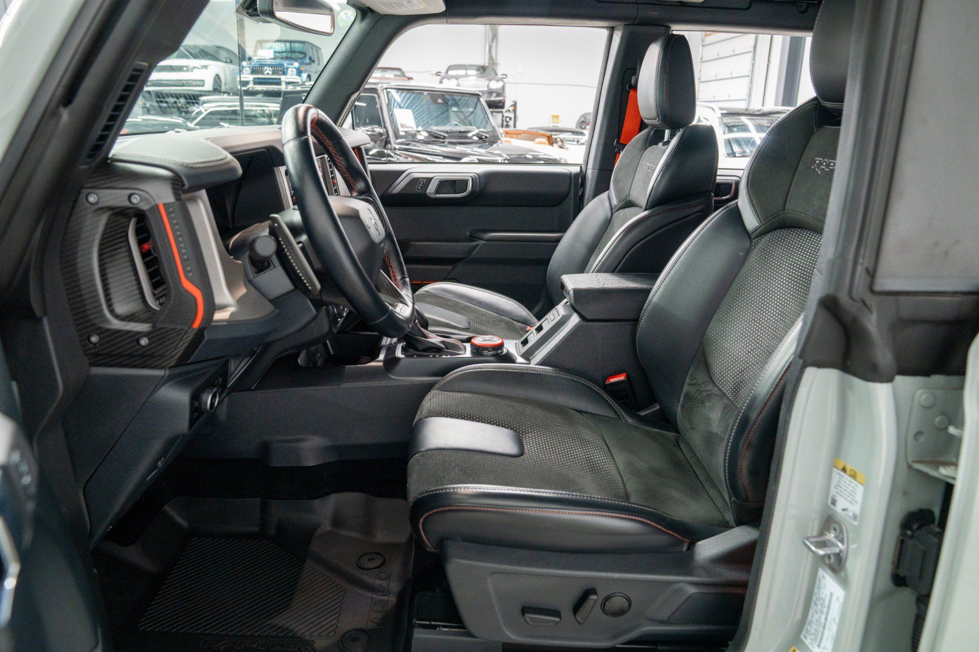 Used 2024 Ford Bronco Raptor w/ Interior Carbon Fiber Pack 6 AWD/4WD image 44