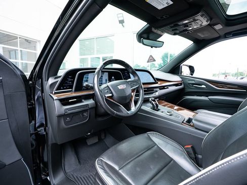 Used 2024 Cadillac Escalade ESV Premium Luxury w/ LPO, Floor Liner Package RWD image 29