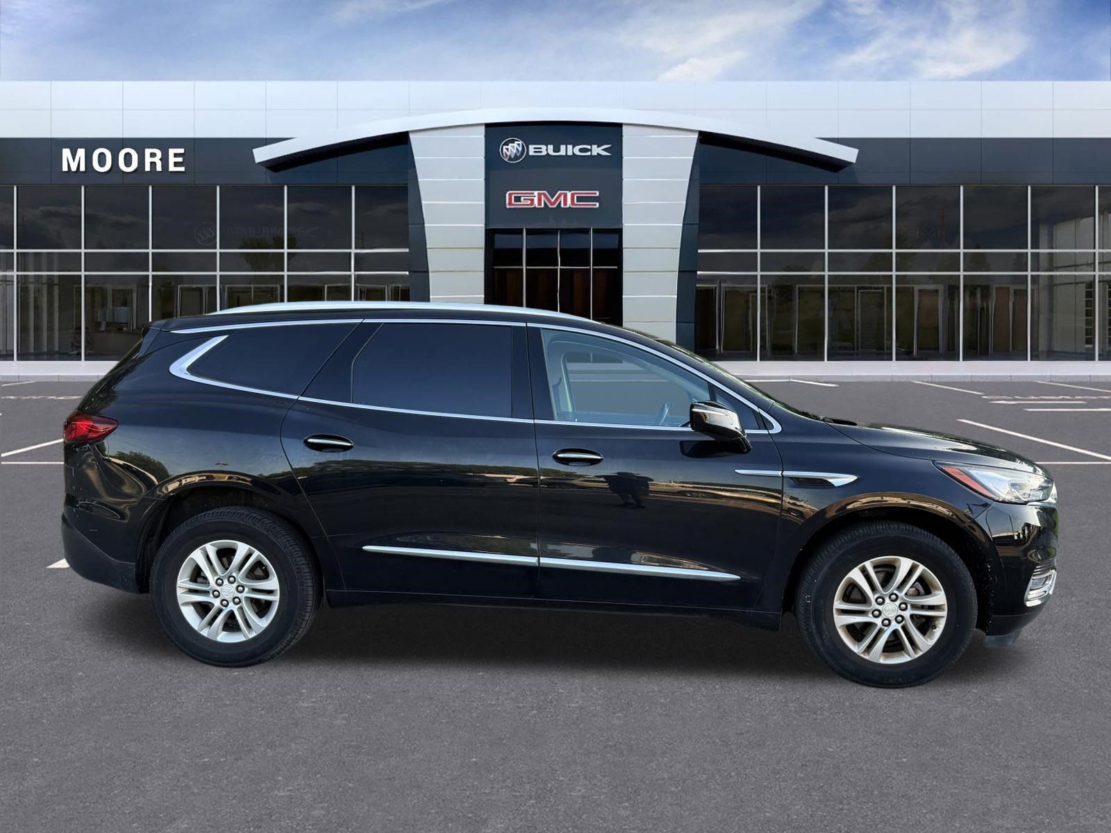 Used 2020 Buick Enclave Essence FWD image 2