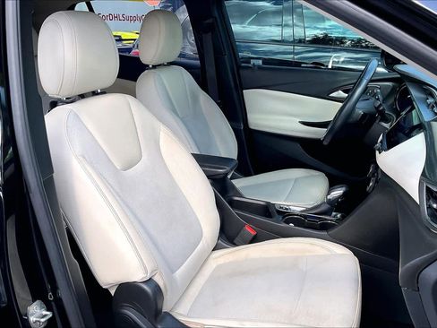 Used 2021 Buick Encore GX Preferred w/ Sport Touring Package image 8