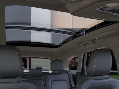 New 2024 Lincoln Corsair Grand Touring AWD/4WD image 22