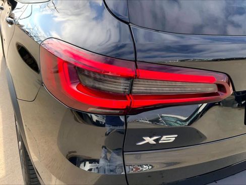 Used 2023 BMW X5 xDrive40i w/ Executive Package image 27