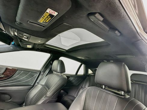 Used 2019 Lexus LS 500 w/ Interior Upgrade Package RWD image 23
